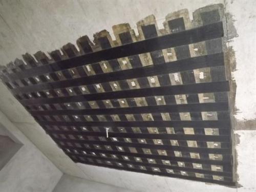 杨林尾镇楼板加固